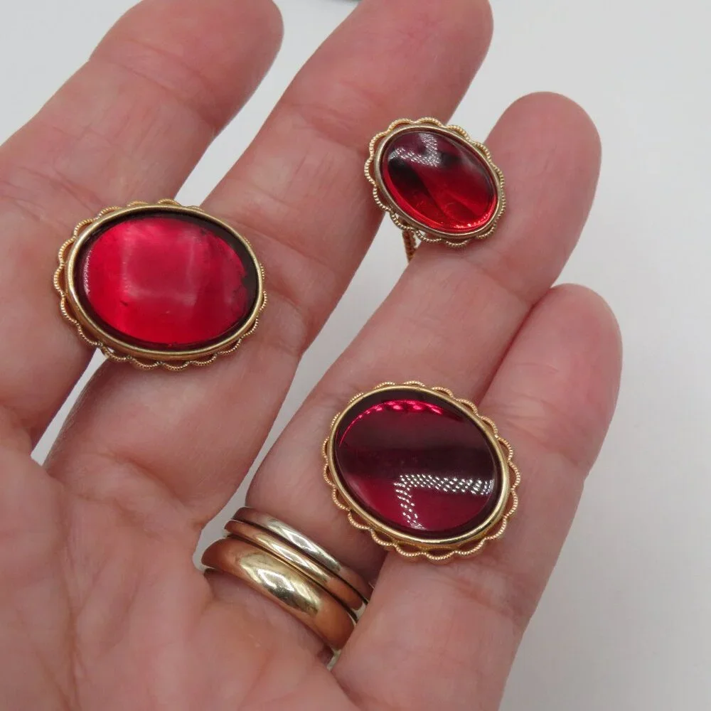 Krementz Vintage Cuff Links and Tie Tac Gold Tone Red Gem